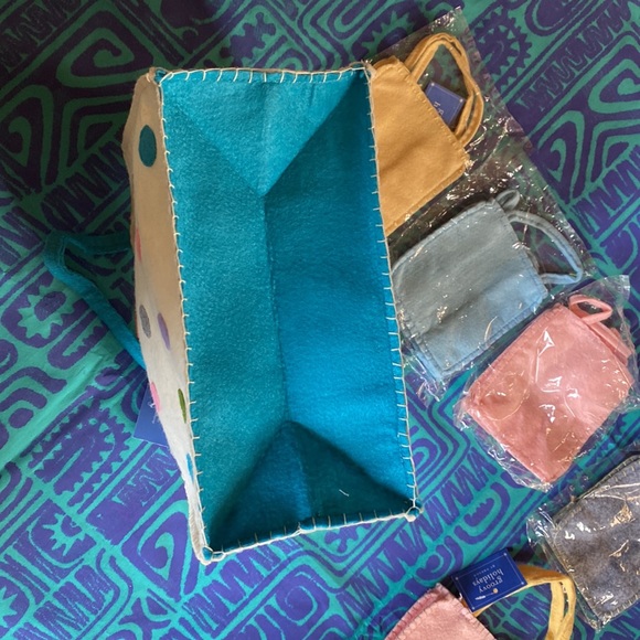 Easter Gift Bag Assortment 6 Brand New Bags, Groovy Holidays Cute Felt Designs - Picture 9 of 12